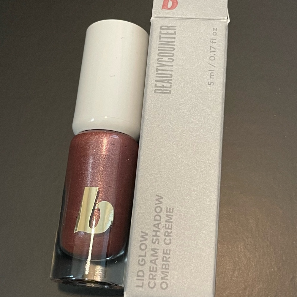 Beautycounter Lid Glow Cream Shadow in Haze